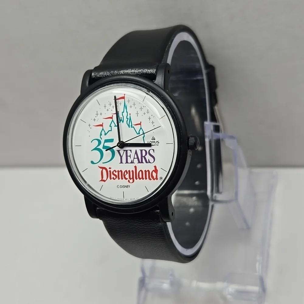 Disney Lorus 35 Years Disneyland Collectible Quartz Watch V511-8030 New Battery